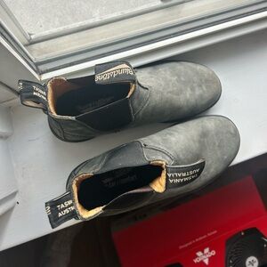 Blundstones - Women’s #587 Chelsea Boots